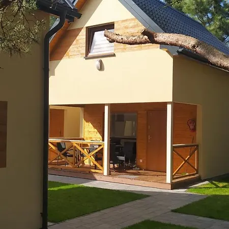 Bursztynowo Z Saunami I Jakuzzi Nyaraló Ostrowo