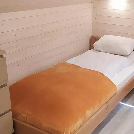 Bursztynowo Z Saunami I Jakuzzi Nyaraló Ostrowo