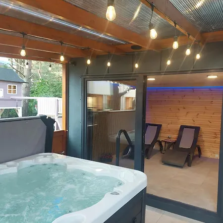 Hébergement de vacances Bursztynowo Z Saunami I Jakuzzi