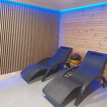 بيت للعطل Bursztynowo Z Saunami I Jakuzzi