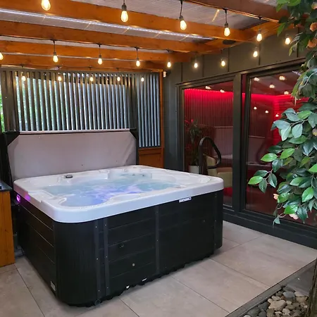 Bursztynowo Z Saunami I Jakuzzi