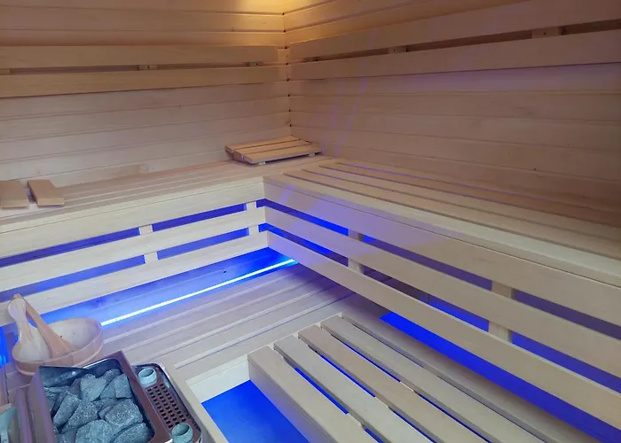 Bursztynowo Z Saunami I Jakuzzi